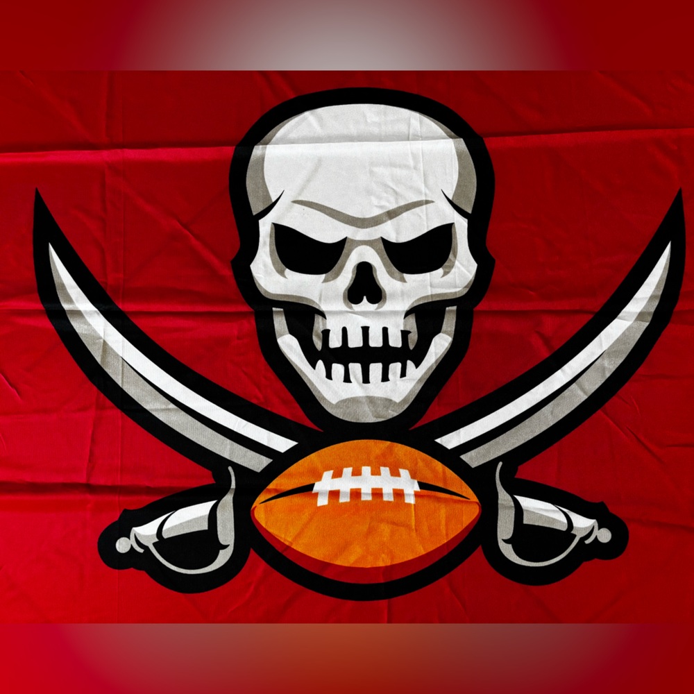 Tampa Bay Buccaneers Flag - Picture 2 of 4